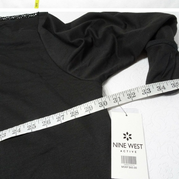 Nine West ladies Active top with mesh back half - Picture 4 of 6